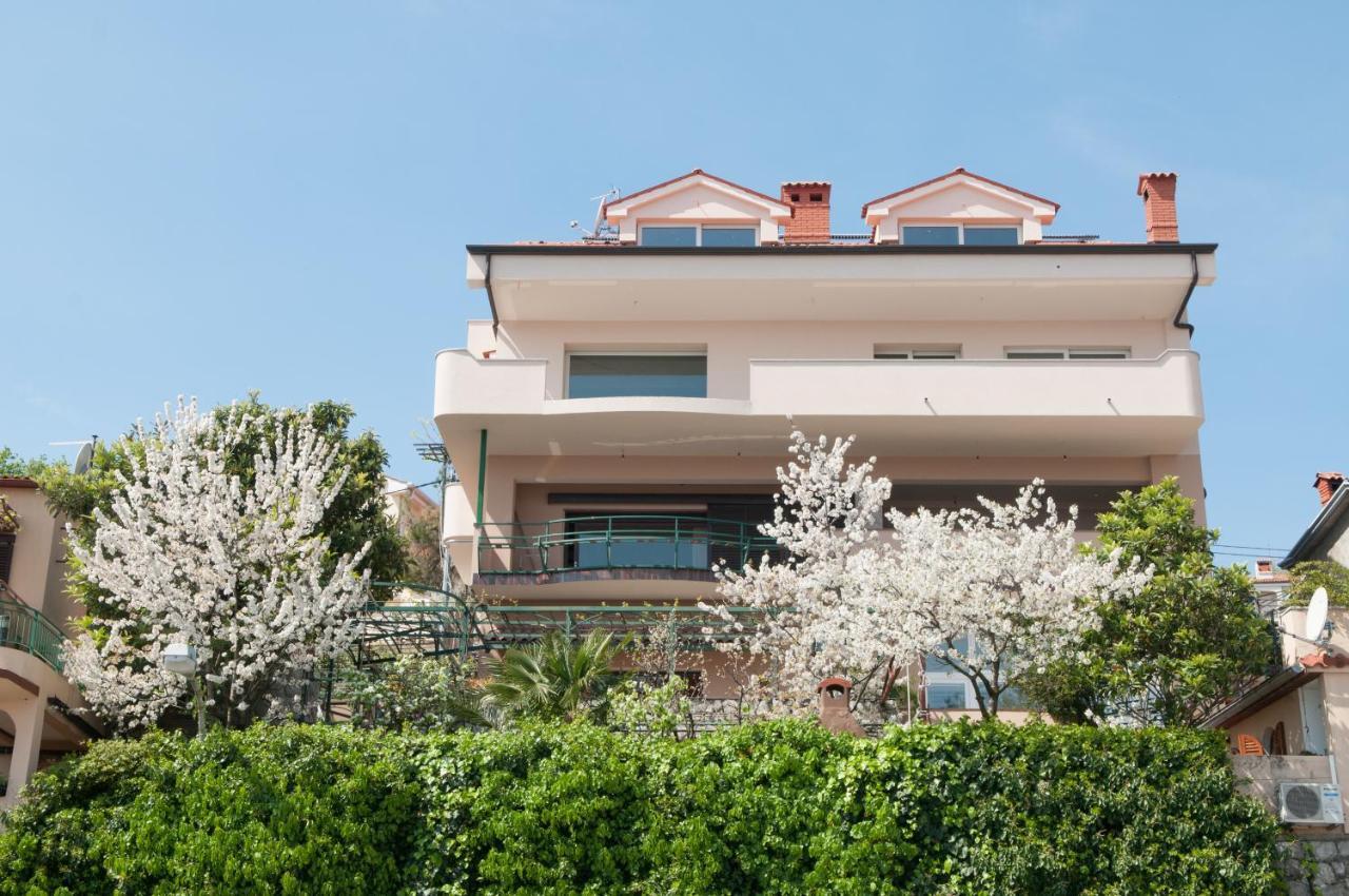 Apartments Komel Opatija Buitenkant foto